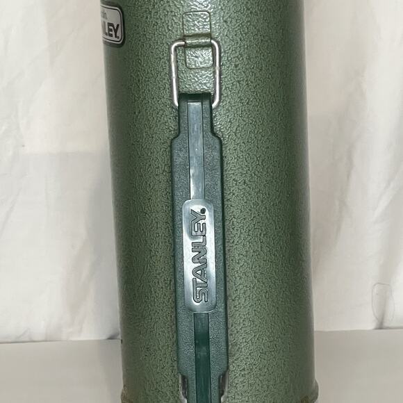 Vintage Stanley Aladdin Green Thermos 1 Qt Model A944DH w/ Cup & Stopper USA - Picture 3 of 11